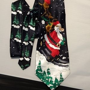Vintage men's Christmas tie with Santa